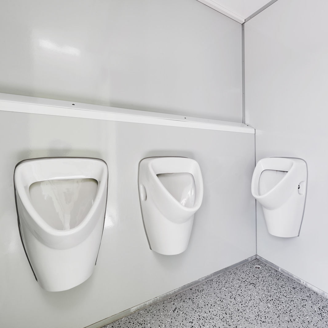 RAHMER Mietservice Toilettenwagen Komfort